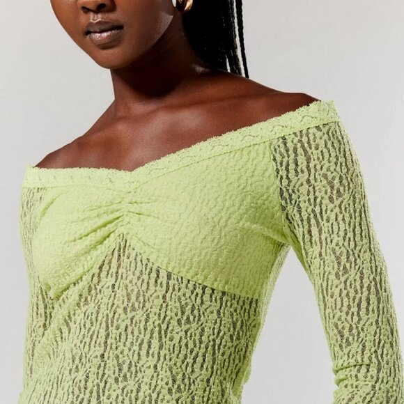 NWT UO Silence + Noise Delphine Lime Green Sheer Lace Top - Picture 3 of 6